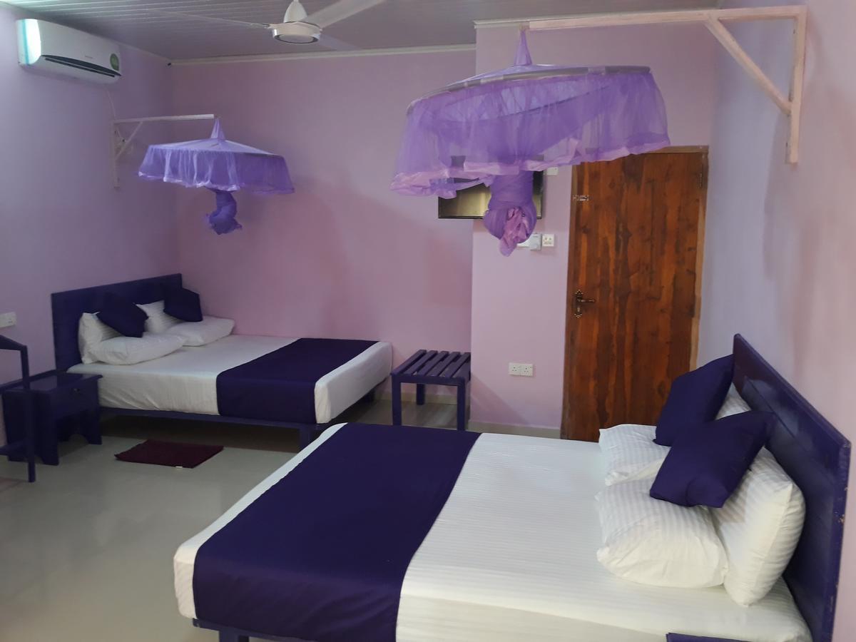 Bevary City Hotel Anuradhapura Exterior photo