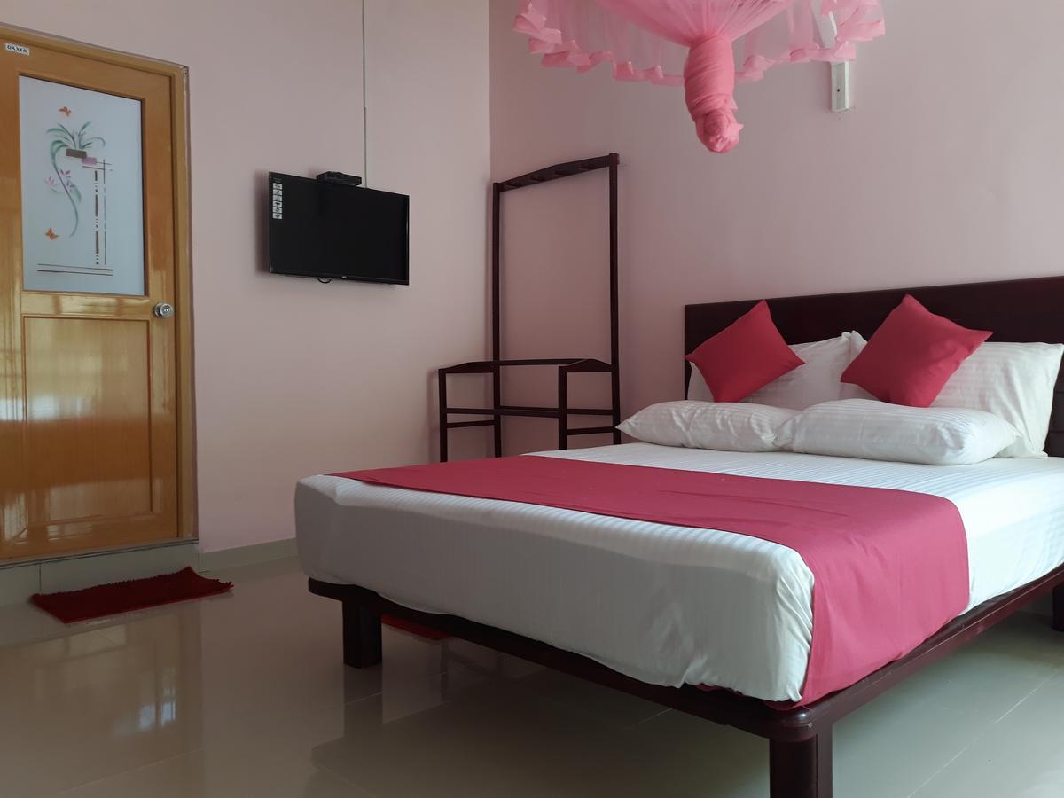 Bevary City Hotel Anuradhapura Exterior photo