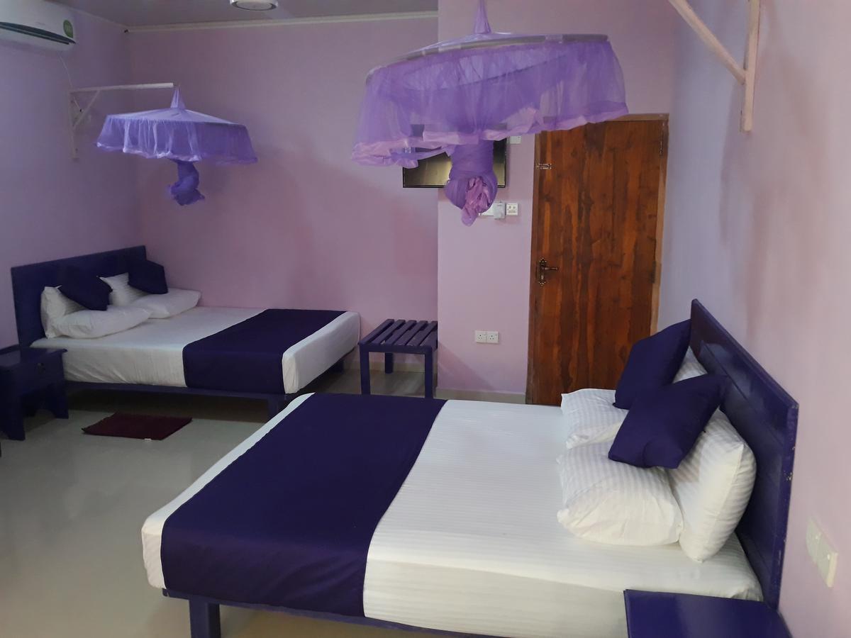 Bevary City Hotel Anuradhapura Exterior photo