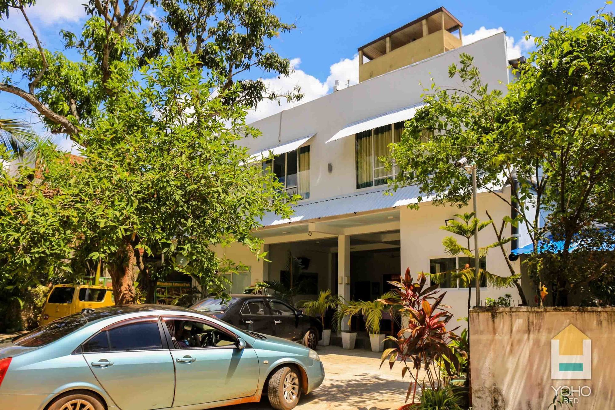 Bevary City Hotel Anuradhapura Exterior photo